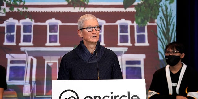 Tim Cook, CEO de Apple.  La compañía tecnológica ha anunciado que dejará de vender sus productos en Rusia.
