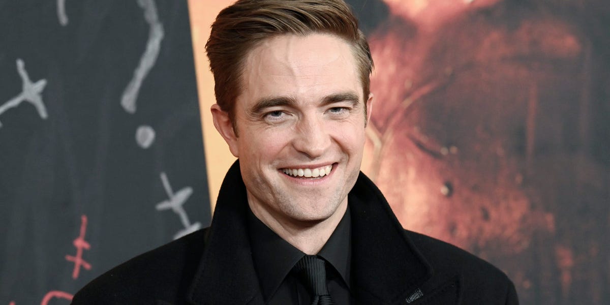 La estrella de "Batman" Robert Pattinson tuvo problemas para robar calcetines