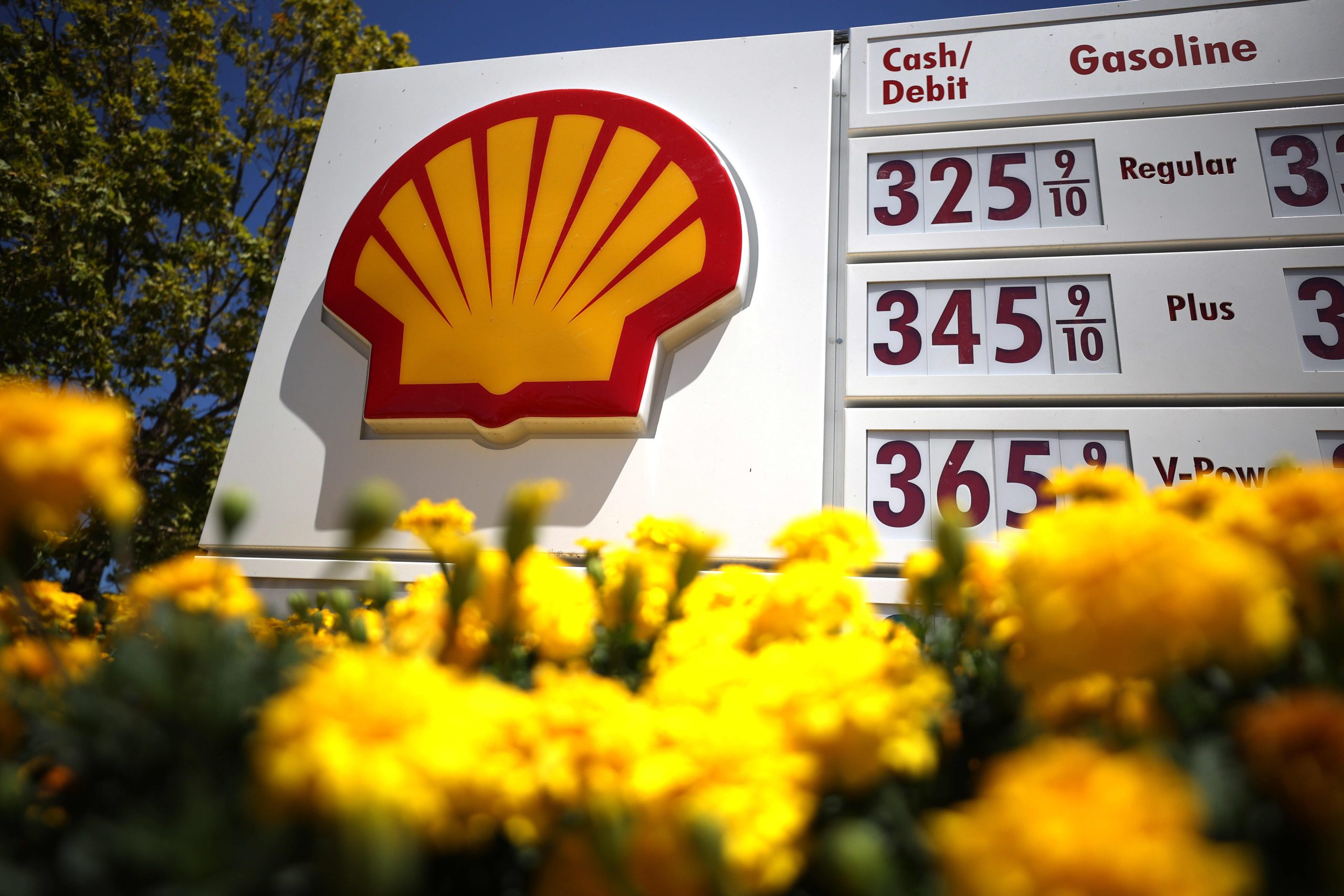 Shell se disculpa por comprar petróleo ruso y anuncia su retirada por etapas