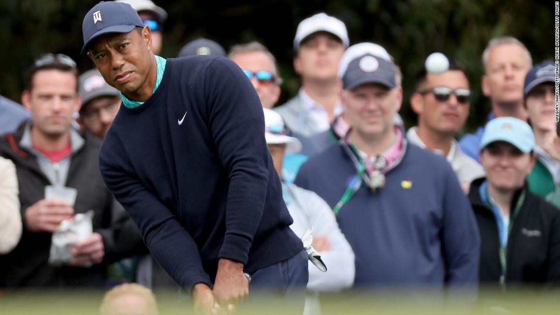 Tiger Woods pasa apuros en la segunda ronda del Masters tras una excelente apertura tras una larga ausencia por lesión