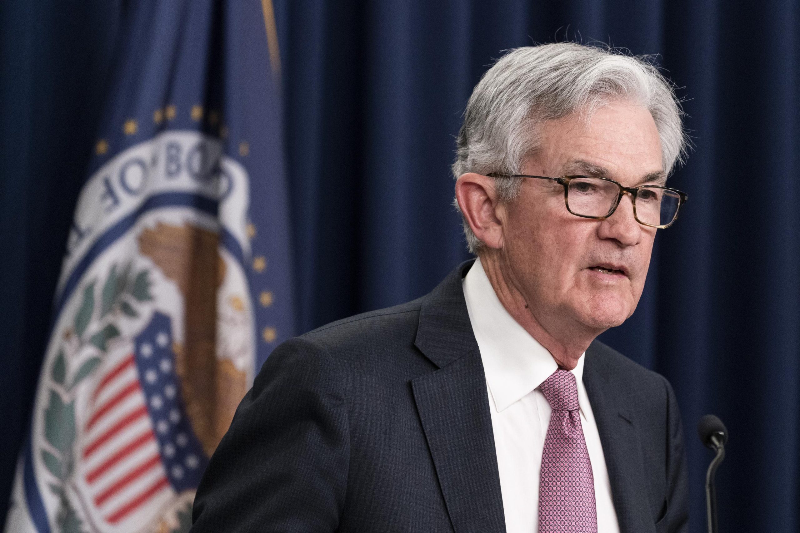 Powell: el declive económico "suave" puede estar fuera del control de la Fed