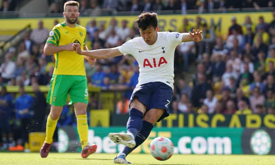 Son Heung-min anotó el cuarto gol del Tottenham en Carrow Road.