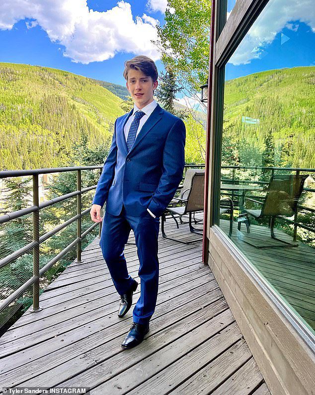 Última publicación de Instagram: su última publicación fue hace cinco días, donde se lo vio con un traje azul mientras estaba en Vail, Colorado.  indicado en el pie de foto, 