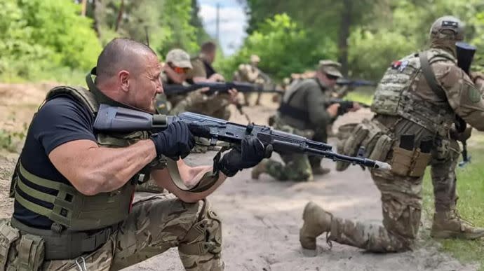 El Estado Mayor General de las Fuerzas Armadas de Ucrania dice que dos tercios de la brigada mecanizada 15 de Rusia quedaron inservibles después de los combates.