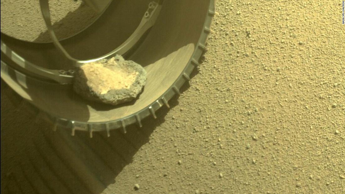 El nuevo amigo de Perseverance en Marte es una roca mascota