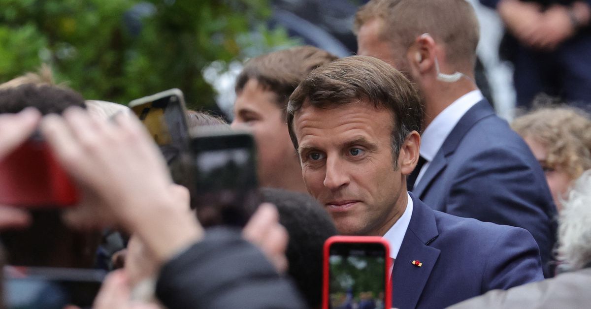 Francia en riesgo de estancamiento después de que Macron entregue el Parlamento suspendido