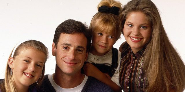 Jodie Sweetin interpretó a la hija del medio, Stephanie Tanner, en la querida comedia familiar. "Casa llena."