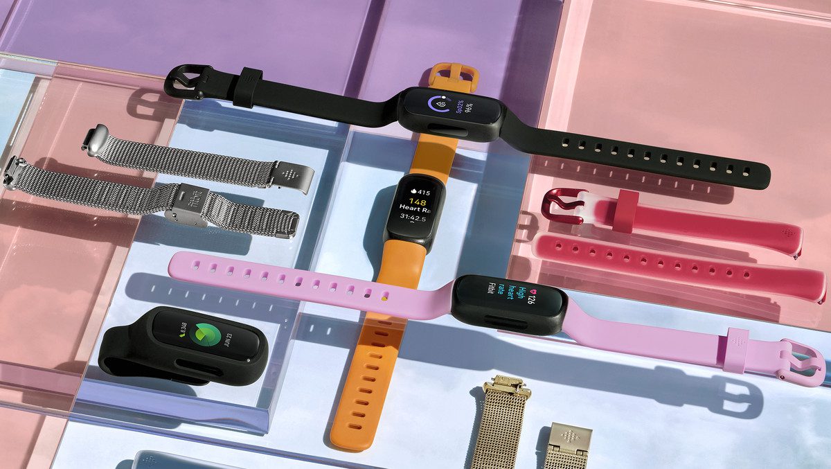 Muchas opciones de correas coloridas que rodean al Fitbit Inspire 3