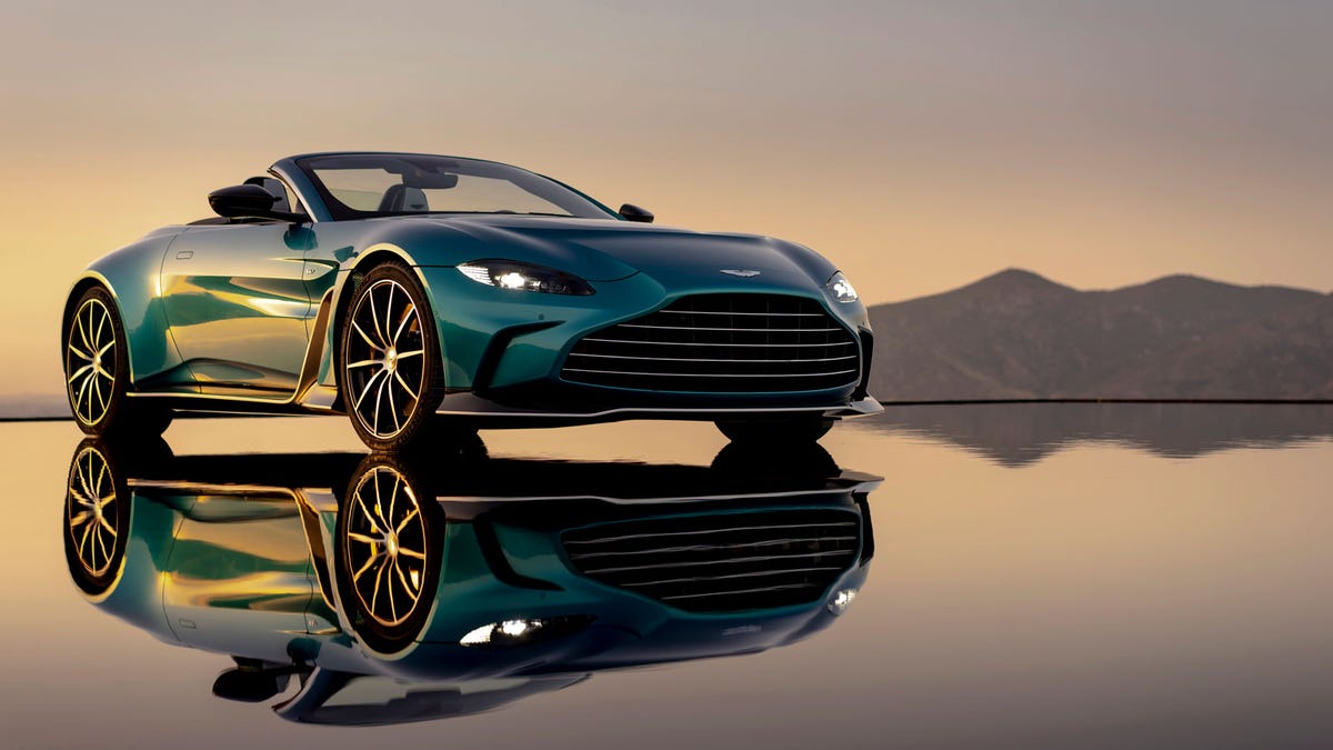 Aston Martin presenta el Vantage Roadster de 690 caballos de fuerza en Pebble Beach