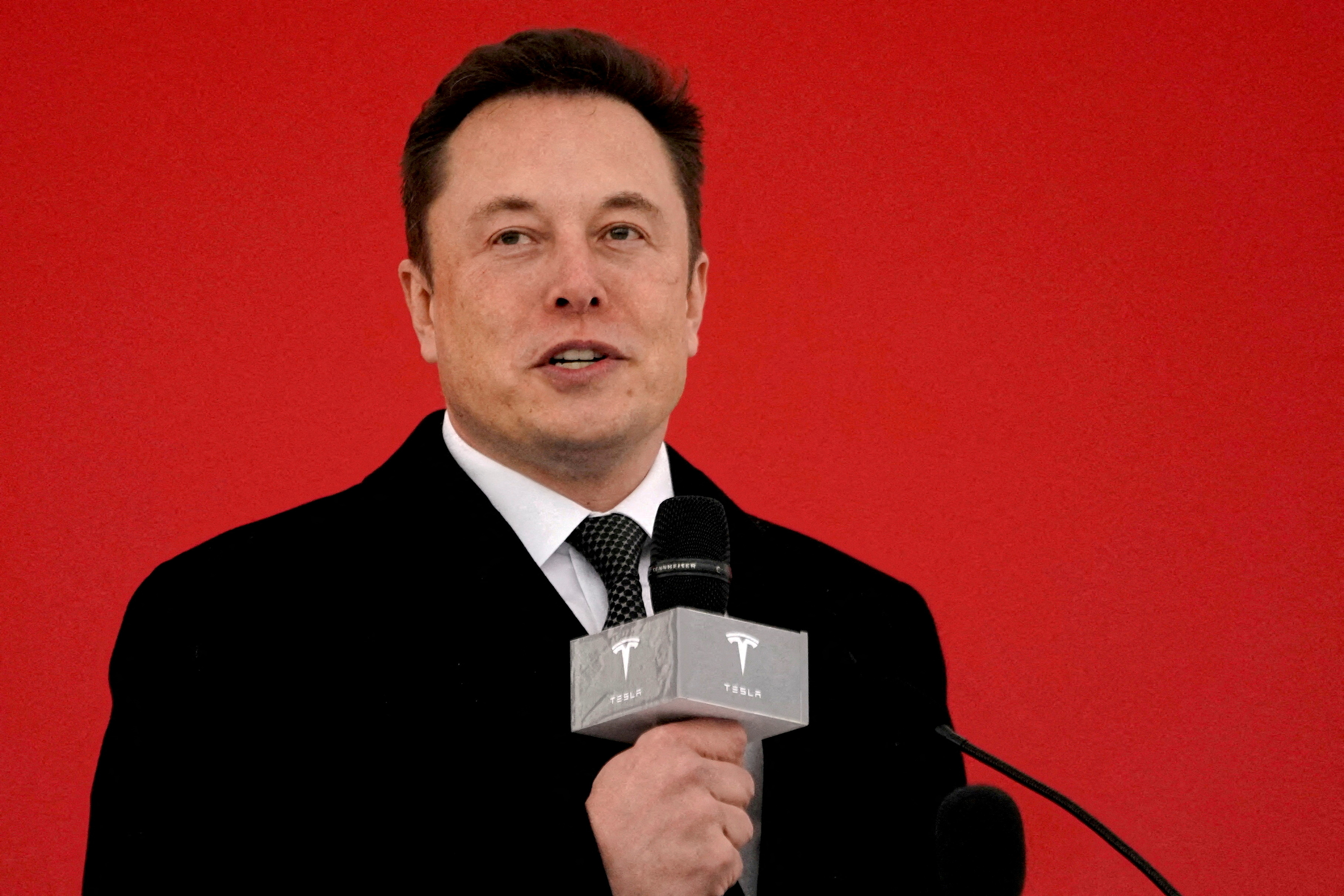El CEO de Tesla, Elon Musk, asistió a la ceremonia de inauguración de la Gigafábrica de Tesla Shanghai en Shanghái.