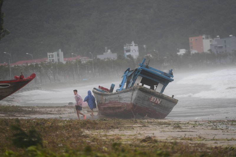 Tifón Noru: Kareng toca tierra en Da Nang, Vietnam