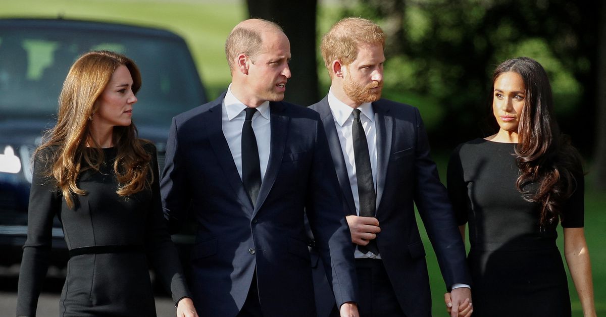 El príncipe Harry y Meghan se unen a William y Kate en la gira de Windsor