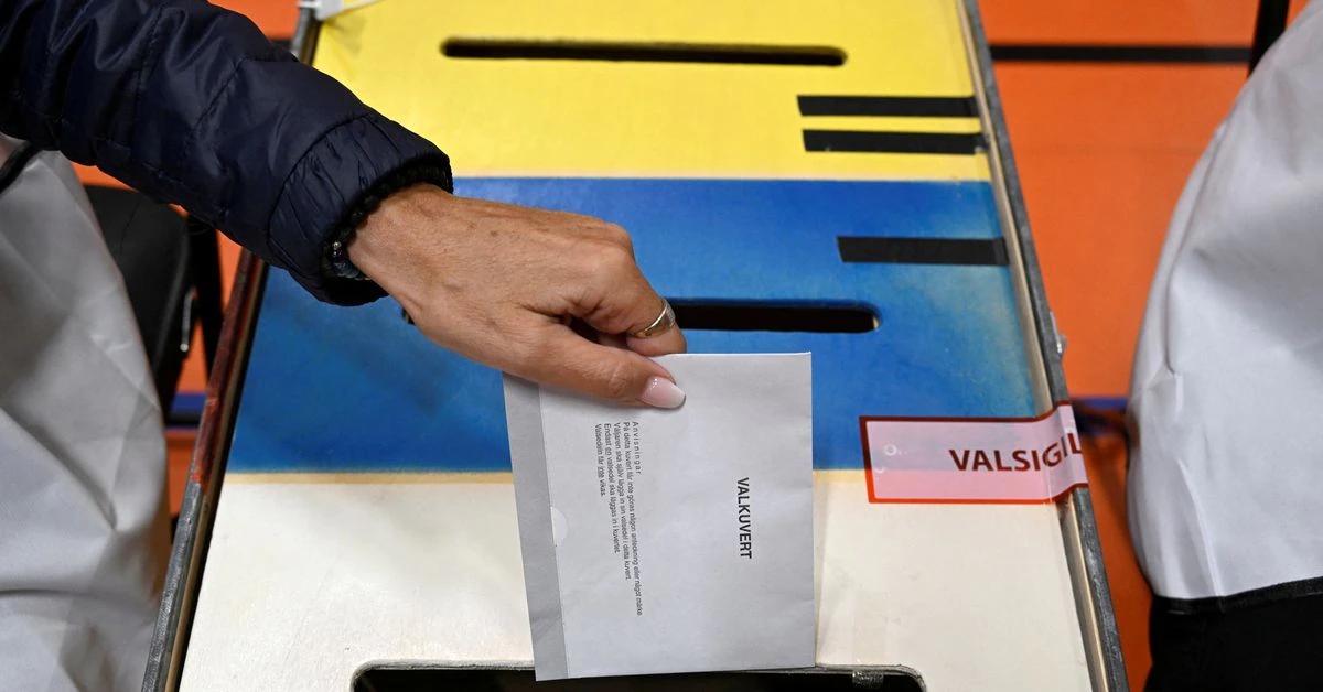 La oposición de derecha de Suecia avanza en las elecciones