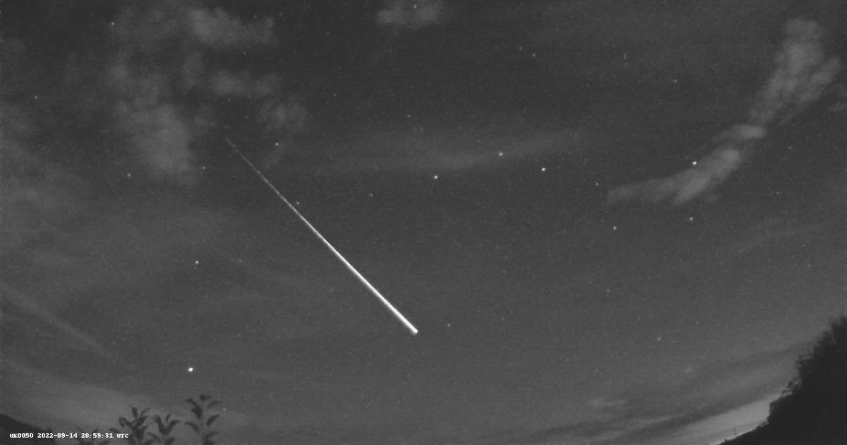 Se vio una bola de fuego gigante disparando hacia el cielo del Reino Unido, pero probablemente no era un meteorito.  Esto es lo que creen los meteorólogos.