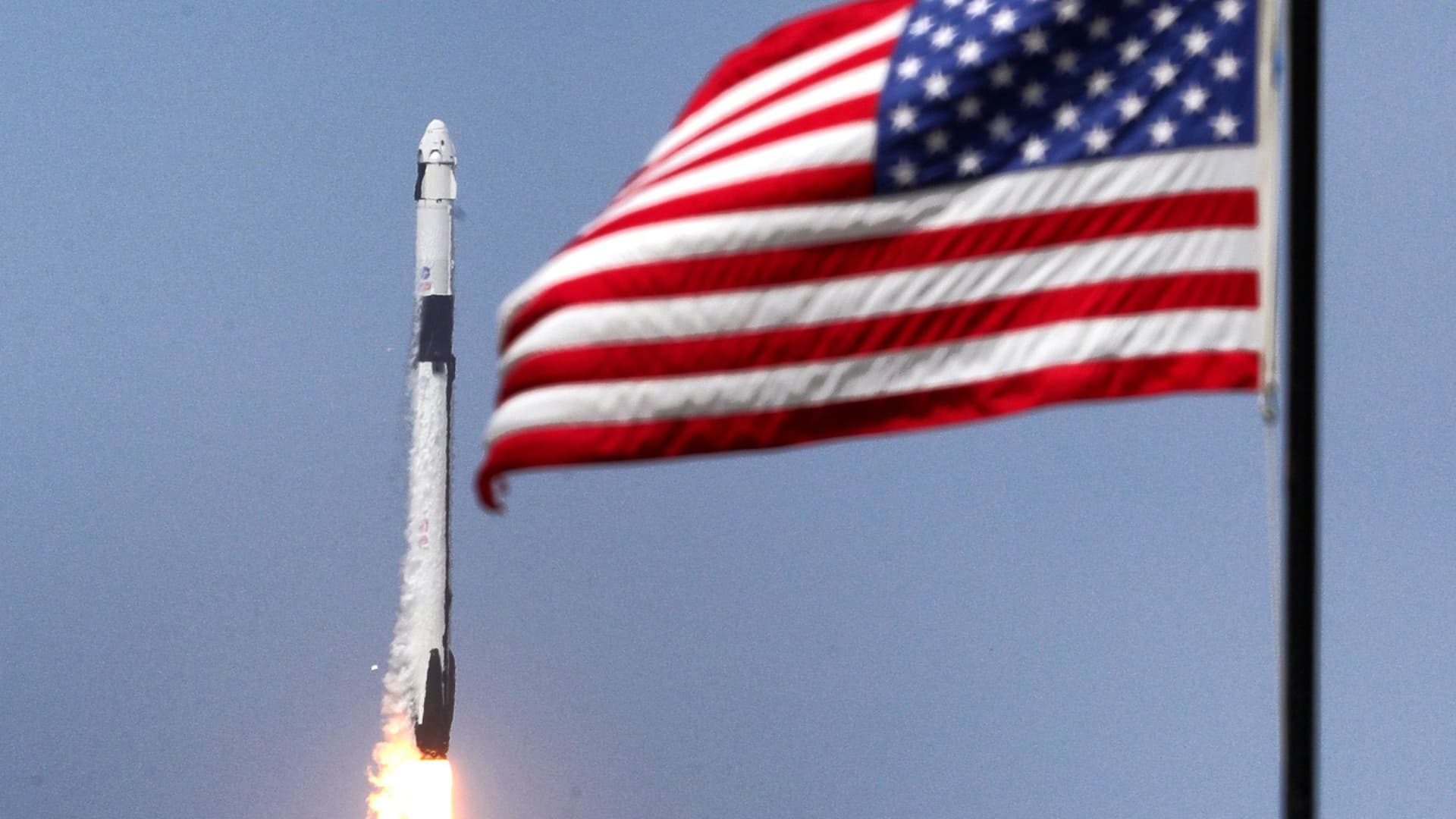 SpaceX gana un contrato de $ 1.4 mil millones con la NASA para 5 misiones más de astronautas