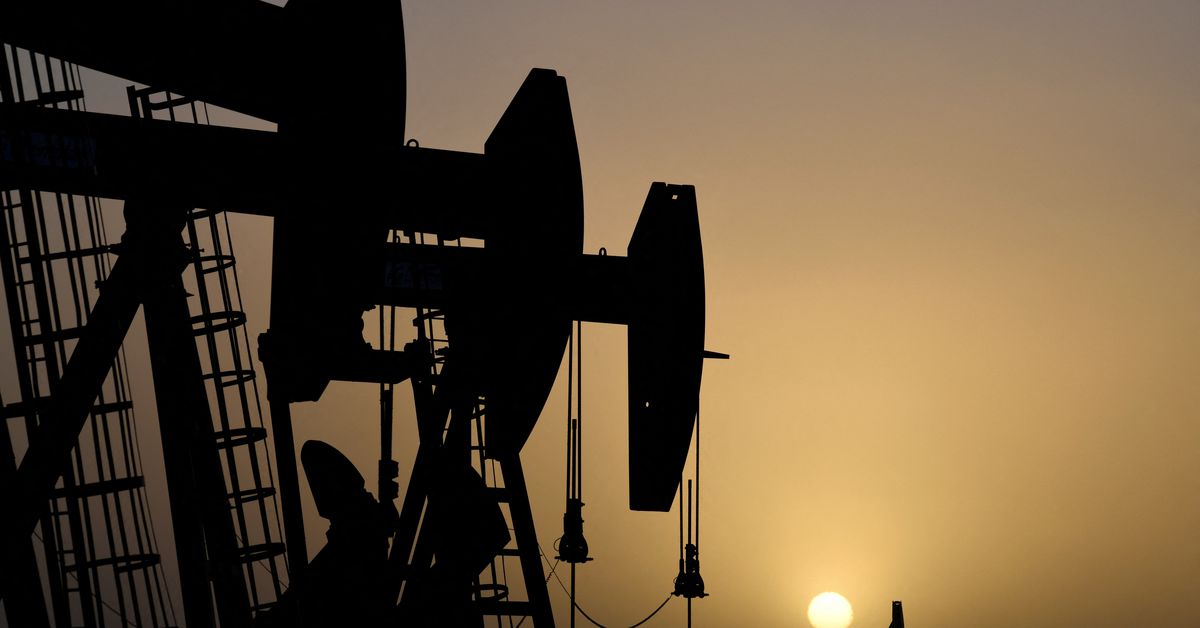 El petróleo sube $ 3 mientras la OPEP + pesa el mayor recorte de producción desde 2020