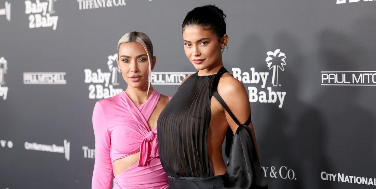 Kim Kardashian y Kylie Jenner lucen impresionantes vestidos en la Baby2Baby Gala