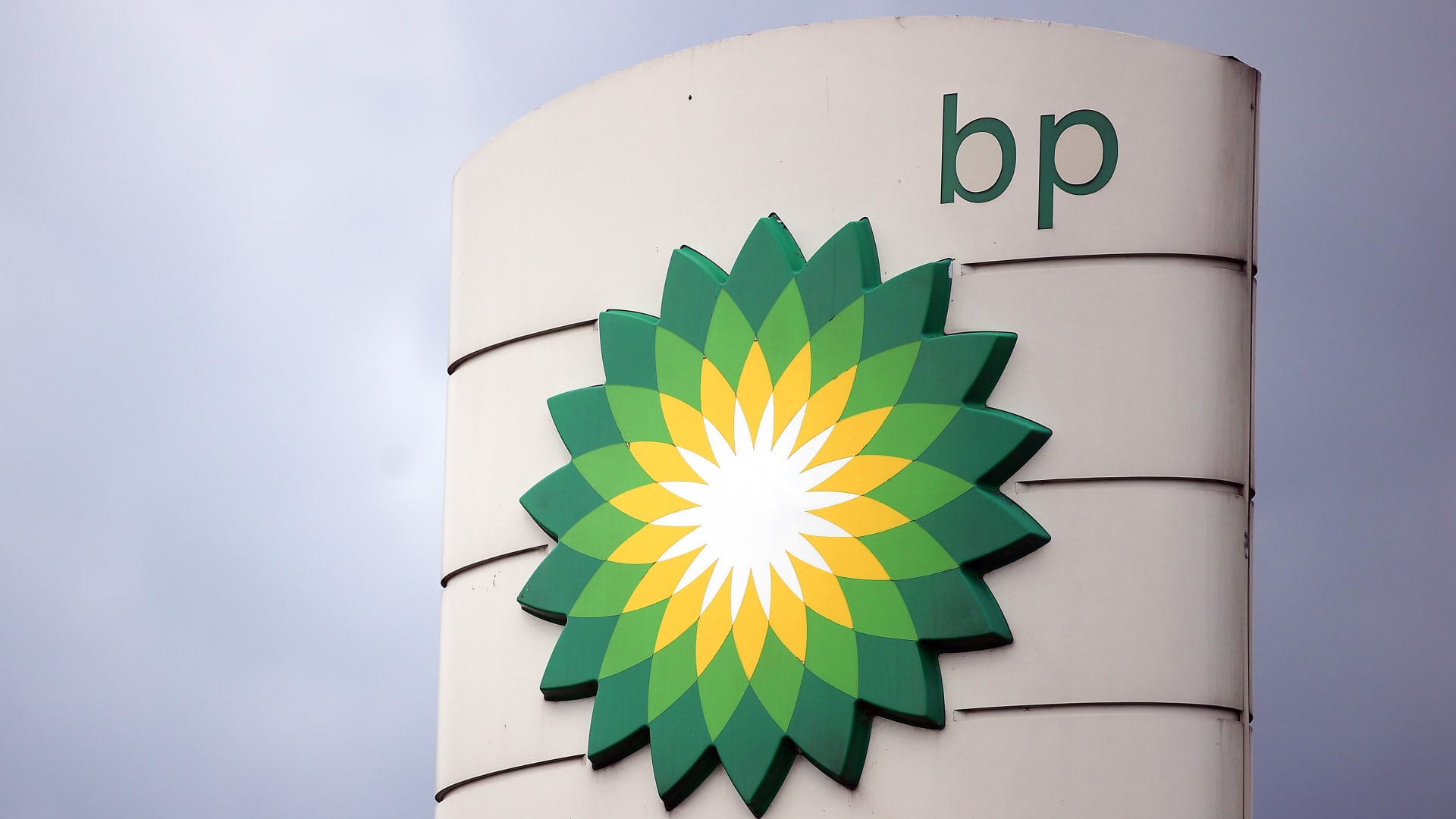 BP registra una ganancia trimestral de $ 8.2 mil millones mientras las grandes petroleras publican otra ronda extraordinaria de ganancias
