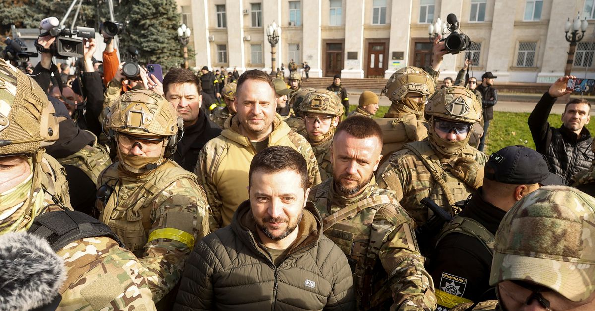 Las visitas de Zelensky para recuperar el control de Kherson, los residentes relataron las violaciones cometidas por las fuerzas rusas