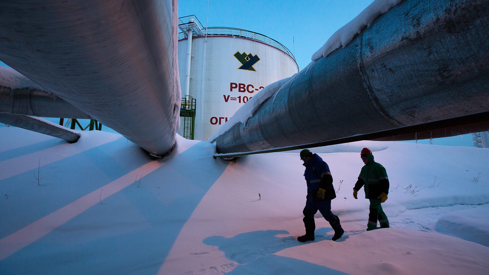 Los petroleros están en camino a Rusia cuando comienza el tope del precio de exportación