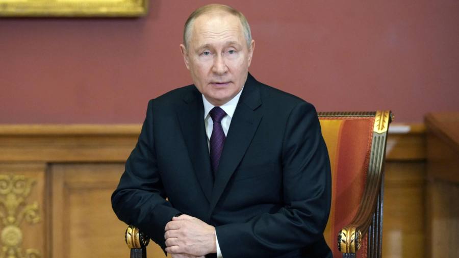 Putin impone un embargo petrolero a los compradores que cumplan con el tope del G7