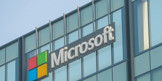 Microsoft Corp. firma en el Centro de Desarrollo de Microsoft India, en Noida, India, el viernes 11 de noviembre de 2022. 