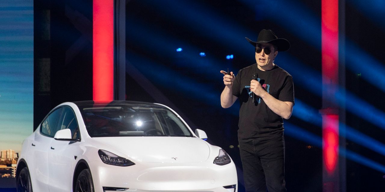 Elon Musk, Tesla se prepara para el juicio por los tweets que sugieren tomar el fabricante de automóviles en privado