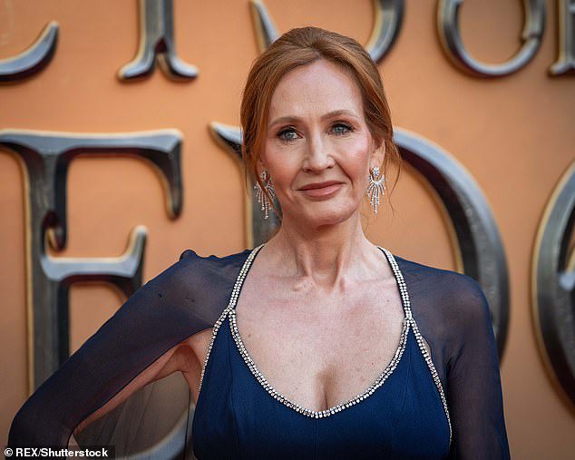 Activistas por los derechos de las personas trans han pedido abiertamente que se boicotee Hogwarts Legacy mientras critican la postura de la escritora JK Rowling sobre los problemas transgénero.
