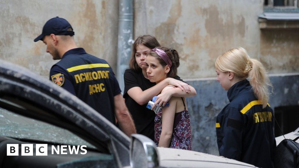 Guerra de Ucrania: cuatro personas murieron en Lviv en un ataque ruso contra un edificio de apartamentos en la ciudad occidental de Lviv