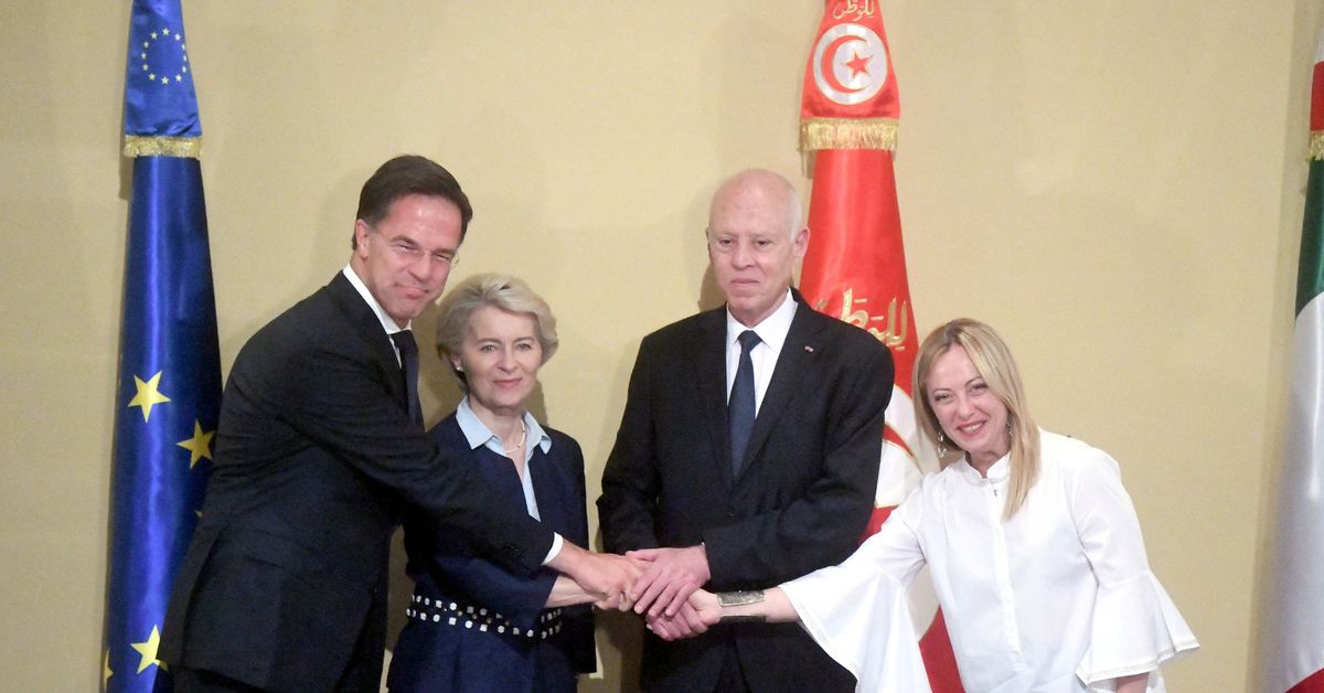 Firma de un acuerdo entre Túnez y la Unión Europea para frenar la inmigración