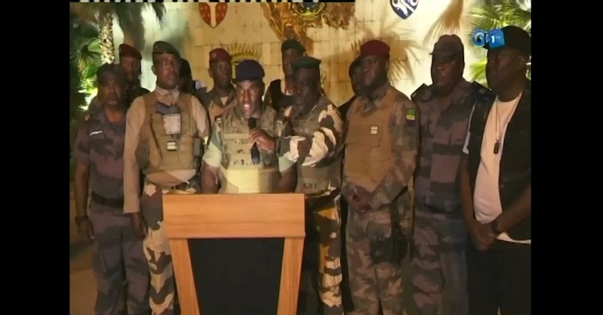 Oficiales en Gabón anuncian un golpe militar y arrestan al presidente Ali Bongo