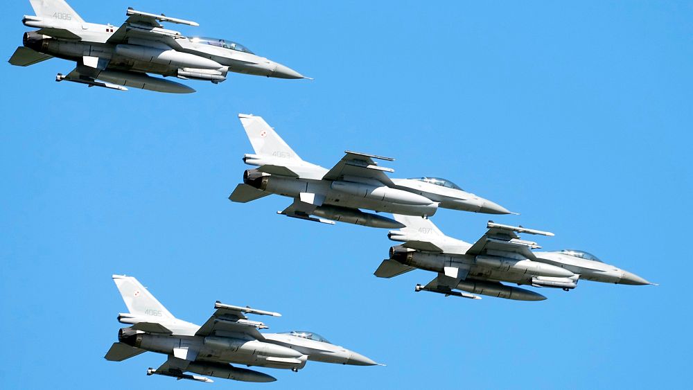 Guerra de Ucrania: Putin se reúne con generales, drones derribados, F-16 en ruta