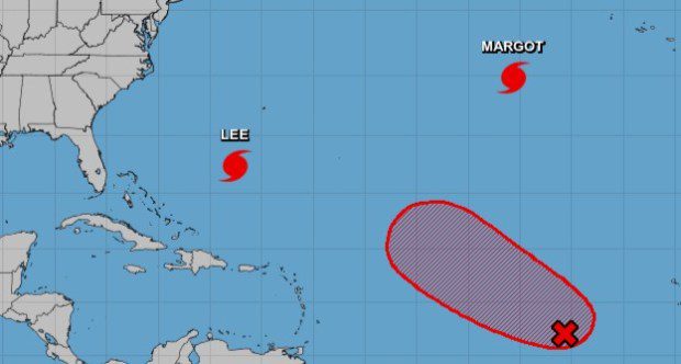 El Centro Nacional de Huracanes está monitoreando el huracán Lee, el huracán Margot y un sistema en el Atlántico tropical central que probablemente se convertirá en depresión tropical para fines de esta semana, a partir de las 8 p. m. del miércoles 13 de septiembre de 2023. (Cortesía/National Hurricane Centro)