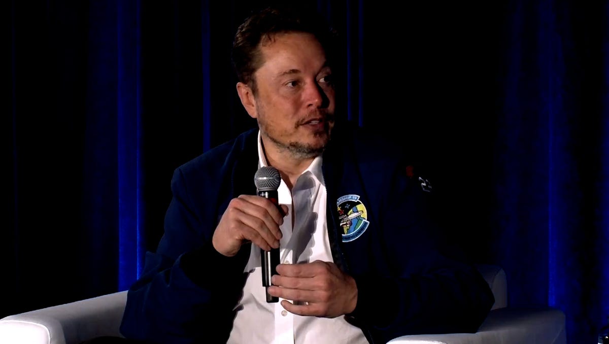 Elon Musk dice que todos los usuarios de X pueden pagar una tarifa mensual