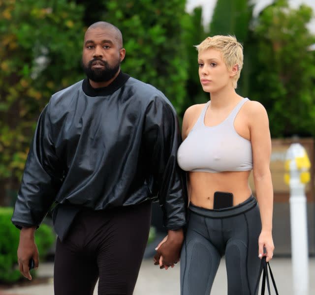 LOS ÁNGELES, CALIFORNIA - 13 DE MAYO: Kanye West y Bianca Sensori fueron vistos el 13 de mayo de 2023 en Los Ángeles, California.  (Foto de Rushbot/Power-Griffin/GC Images)
