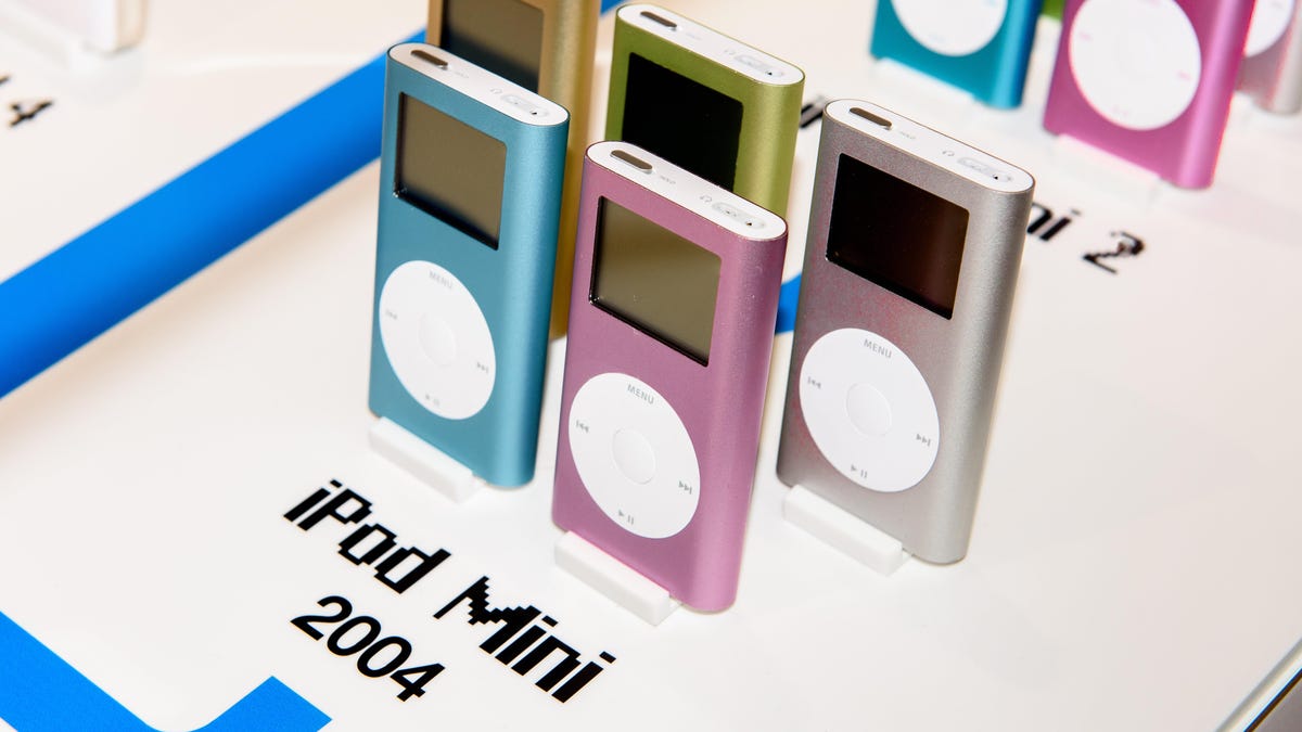 Los proveedores urbanos que venden iPods viejos nos hacen sentir viejos