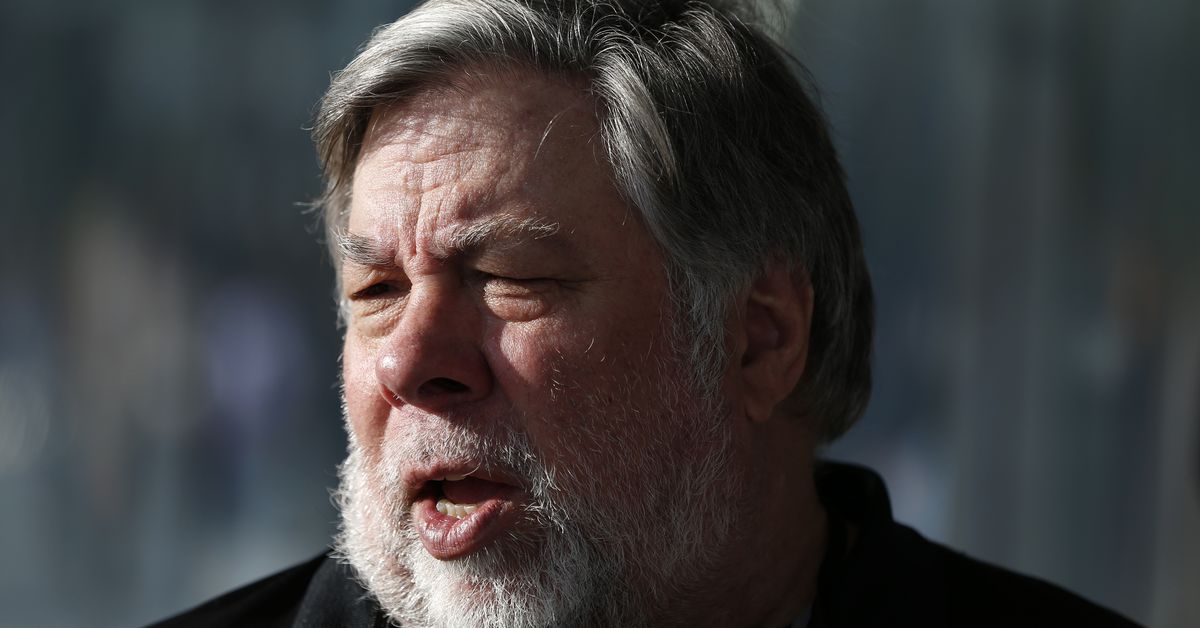 El cofundador de Apple, Wozniak, sufrió un posible derrame cerebral en México, informaron medios locales