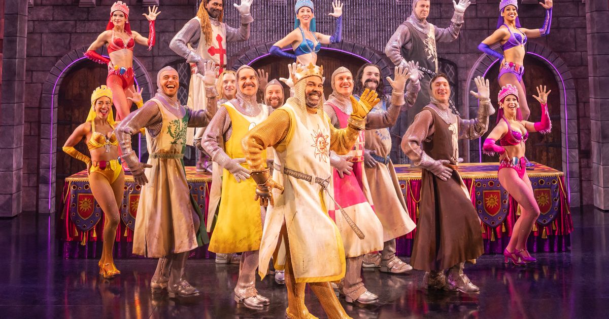 Reseña teatral: 'Spamalot' regresa a Broadway