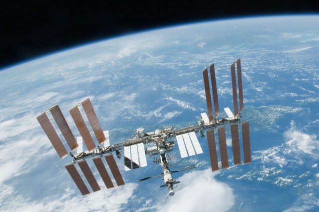 Los seres humanos han vivido a bordo de la Estación Espacial Internacional durante más de dos décadas.