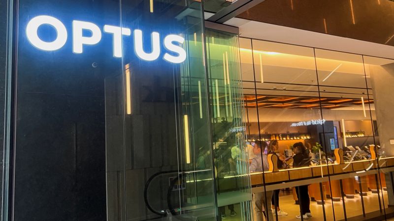 La interrupción nacional de Optus está afectando a millones de australianos y las conexiones telefónicas y de Internet siguen caídas.