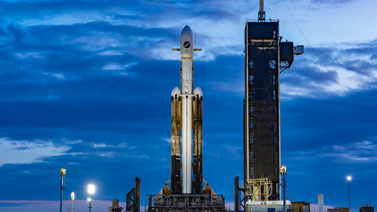 Es probable que el jueves se realicen lanzamientos consecutivos de SpaceX Falcon Heavy y Starlink