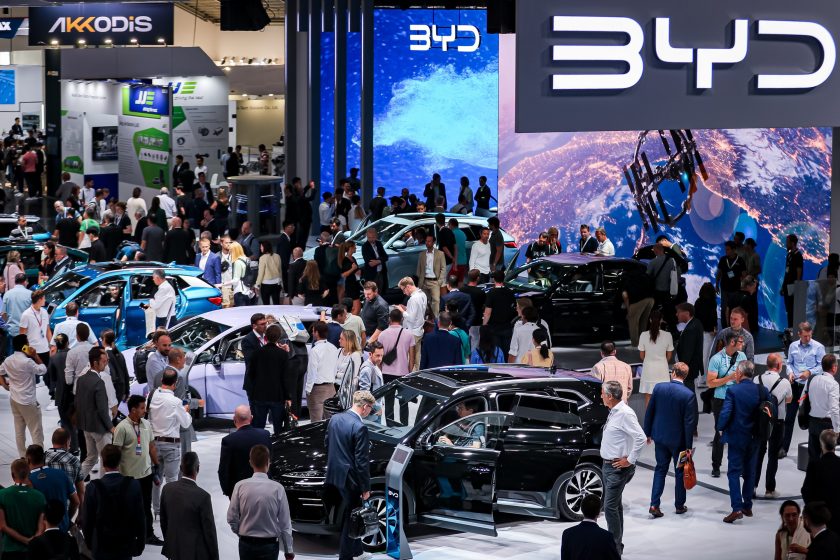 El fabricante chino de automóviles eléctricos BYD, que está superando a Tesla, está dejando a los fabricantes de automóviles de todo el mundo "en shock" con sus precios.