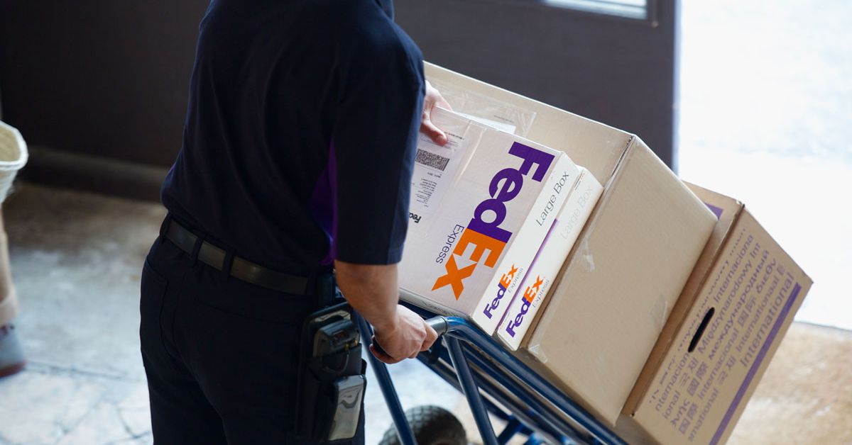 FedEx lanza una nueva plataforma de comercio electrónico para competir con Amazon