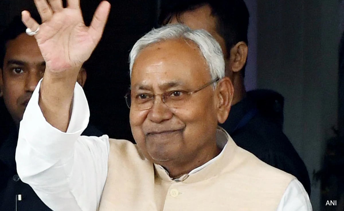Nitish Kumar dimite como Ministro Principal de Bihar para unirse al BJP