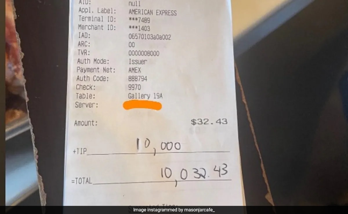 Un cliente le da al personal de un restaurante de EE. UU. $10,000 en su factura de $32,43, este es el motivo