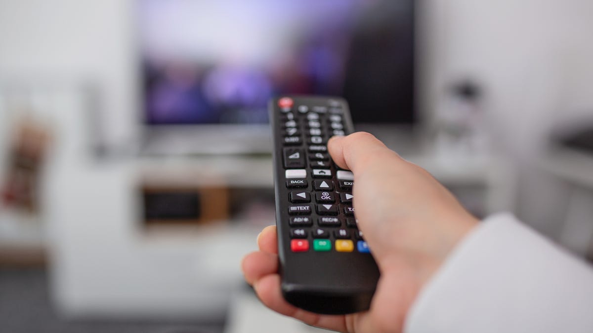 Las compañías de televisión por cable deben proporcionar los totales de tarifas en vivo y las reglas de la FCC.