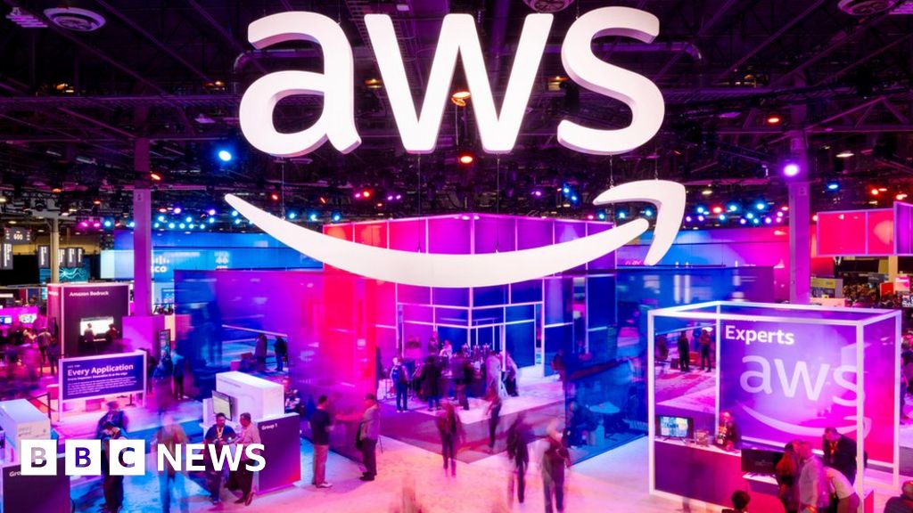 Amazon: el gigante tecnológico está eliminando cientos de puestos de trabajo en su unidad de computación en la nube