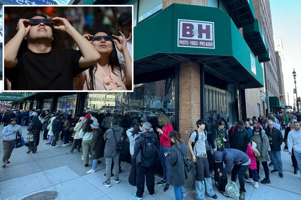 B&H ha sido llamado “el club más popular de la ciudad”, donde los neoyorquinos acuden en masa para conseguir gafas de eclipse.