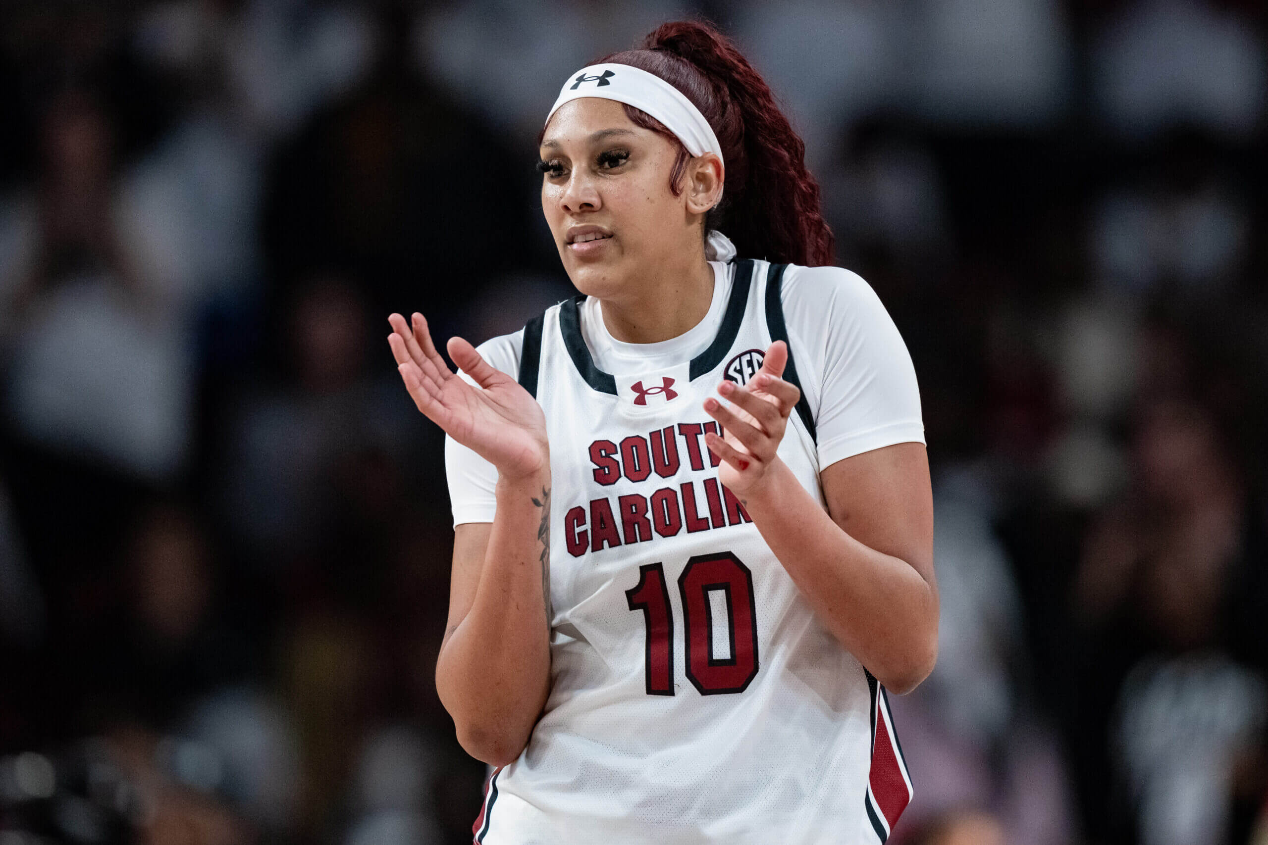 Camila Cardoso de Carolina del Sur se declara para el Draft WNBA 2024