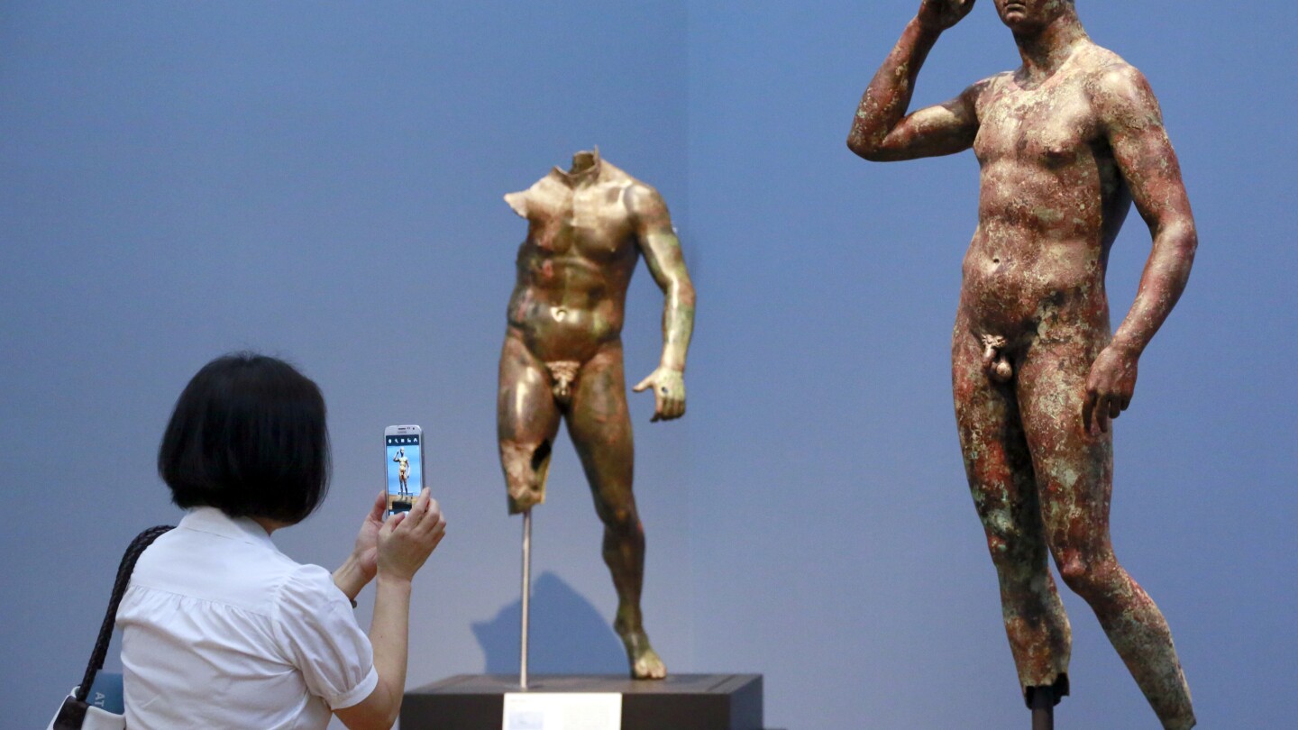 El Tribunal Europeo confirma el derecho de Italia a confiscar el precioso bronce griego del Museo Getty y rechaza el recurso